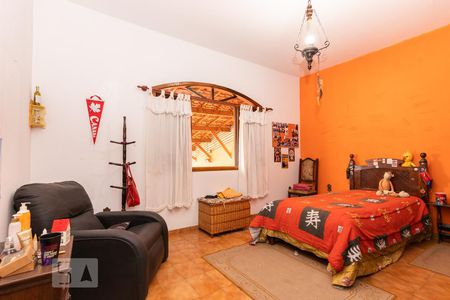 Casa à venda com 240m², 5 quartos e 2 vagasQuarto 2
