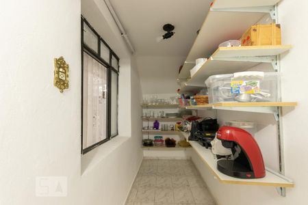 Casa à venda com 240m², 5 quartos e 2 vagasDespensa casa 2