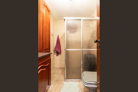 Casa à venda com 240m², 5 quartos e 2 vagasLavabo 