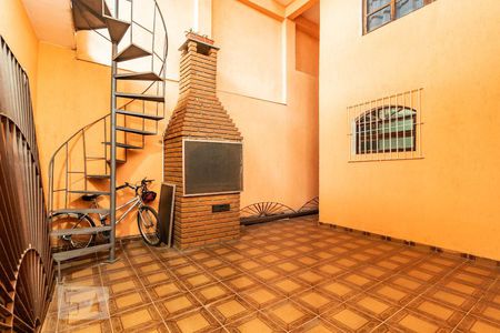 Casa à venda com 240m², 5 quartos e 2 vagasChurrasqueira 