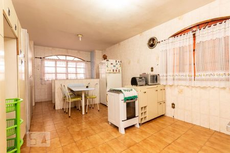 Casa à venda com 240m², 5 quartos e 2 vagasCozinha