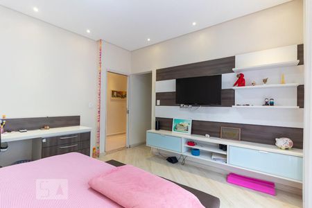 Casa à venda com 759m², 4 quartos e 8 vagasSuíte 1