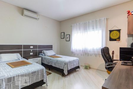 Casa à venda com 759m², 4 quartos e 8 vagasSuíte 2