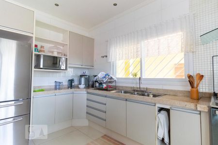 Casa à venda com 759m², 4 quartos e 8 vagasCozinha