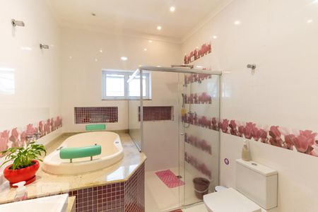 Casa à venda com 759m², 4 quartos e 8 vagasBanheiro suíte 1