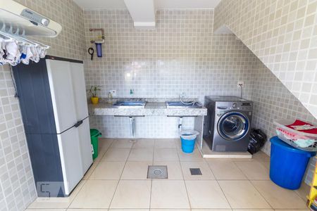 Casa à venda com 759m², 4 quartos e 8 vagasÁrea de Serviço