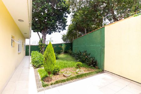 Casa à venda com 759m², 4 quartos e 8 vagasÁrea Externa