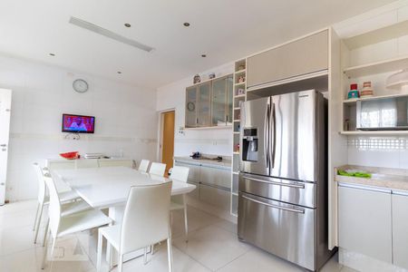 Casa à venda com 759m², 4 quartos e 8 vagasCozinha