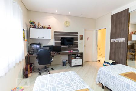 Casa à venda com 759m², 4 quartos e 8 vagasSuíte 3