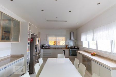 Casa à venda com 759m², 4 quartos e 8 vagasCozinha