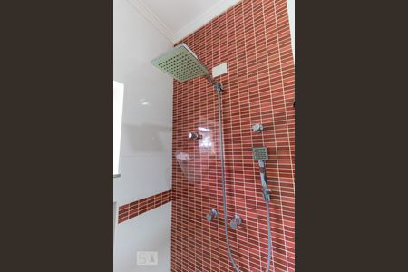 Casa à venda com 759m², 4 quartos e 8 vagasBanheiro suíte 3