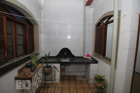 Casa para alugar com 100m², 2 quartos e sem vagaVaranda