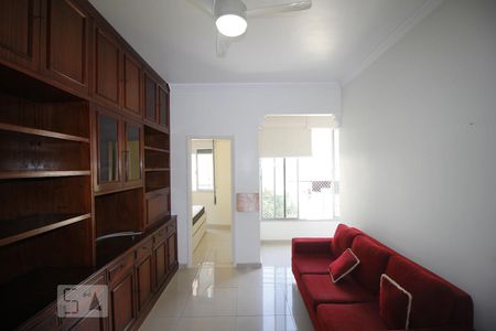 Sala de Apartamento com 2 quartos, 64m² Flamengo