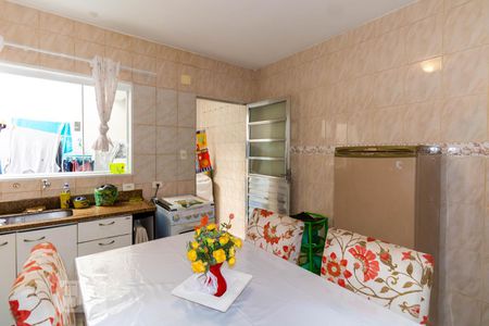 Casa para alugar com 90m², 3 quartos e sem vagaCozinha