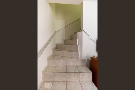 Escada de casa para alugar com 3 quartos, 90m² em Tucuruvi, São Paulo