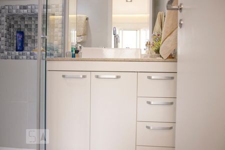 Apartamento à venda com 116m², 2 quartos e 2 vagasBanheiro