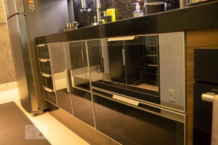 Apartamento à venda com 116m², 2 quartos e 2 vagasCozinha - Armários