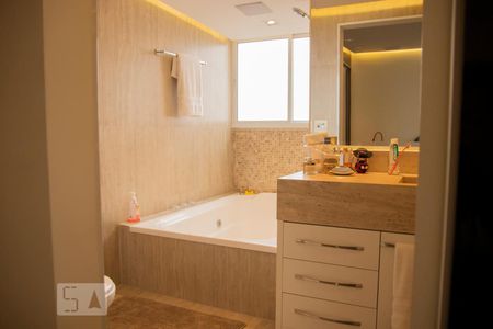 Apartamento à venda com 116m², 2 quartos e 2 vagasBanheiro Suíte  2