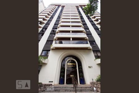 Apartamento à venda com 48m², 1 quarto e 1 vaga Apartamento à venda com 48m², 1 quarto e 1 vagaFachada