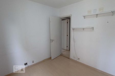 Apartamento à venda com 70m², 2 quartos e 1 vagaQuarto 2