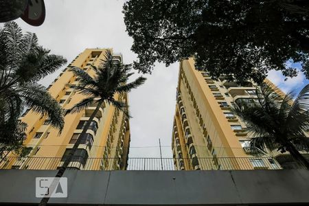 Apartamento à venda com 70m², 2 quartos e 1 vagaFachada