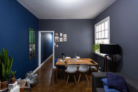 Apartamento à venda com 85m², 2 quartos e sem vagaSala