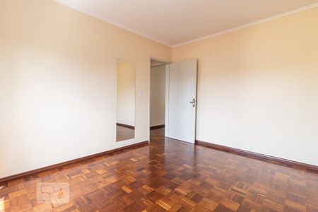Dormitório de apartamento para alugar com 2 quartos, 56m² em São João, Porto Alegre