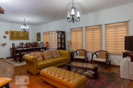 Sala de casa à venda com 3 quartos, 200m² em Jardim Campo Grande, São Paulo