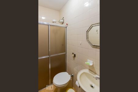 Casa à venda com 200m², 3 quartos e 2 vagasBanheiro de Serviço