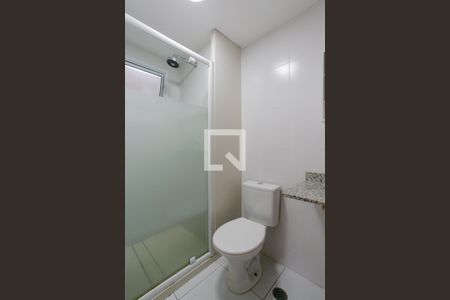 Banheiro da suíte de apartamento para alugar com 2 quartos, 59m² em Santa Teresinha, São Paulo