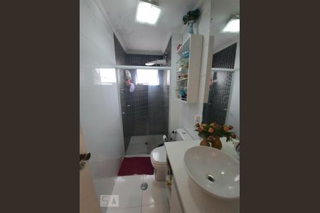 Banheiro de apartamento para alugar com 3 quartos, 70m² em Nova Petrópolis, São Bernardo do Campo
