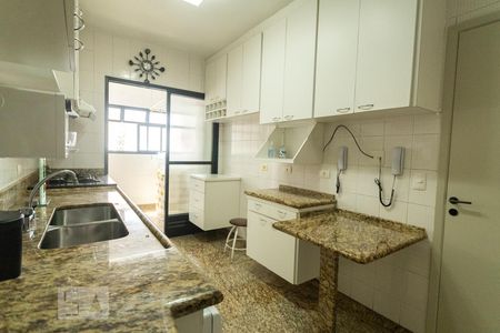 Apartamento à venda com 100m², 3 quartos e 2 vagasCozinha