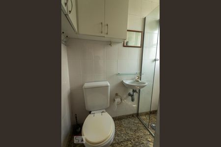 Apartamento à venda com 100m², 3 quartos e 2 vagasBanheiro de Serviço