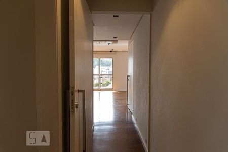 Corredor de apartamento para alugar com 3 quartos, 180m² em Santa Cecília, São Paulo