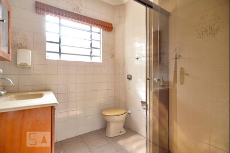 Casa à venda com 176m², 5 quartos e 1 vagaBanheiro