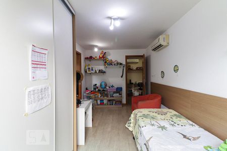Apartamento à venda com 185m², 3 quartos e 3 vagasSuíte 1
