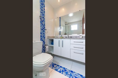 Apartamento à venda com 185m², 3 quartos e 3 vagasBanheiro da Suíte 1