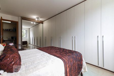 Apartamento à venda com 185m², 3 quartos e 3 vagasSuíte 2