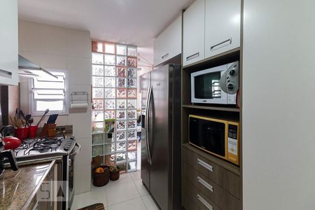 Apartamento à venda com 185m², 3 quartos e 3 vagasCozinha