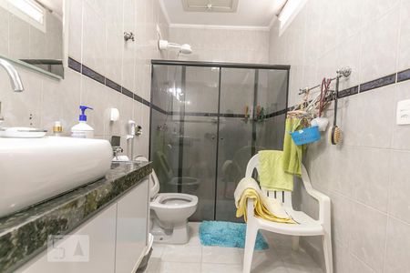 Banheiro de casa à venda com 2 quartos, 250m² em Piqueri, São Paulo