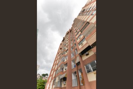 Apartamento para alugar com 78m², 2 quartos e sem vaga Apartamento para alugar com 78m², 2 quartos e sem vagaFachada