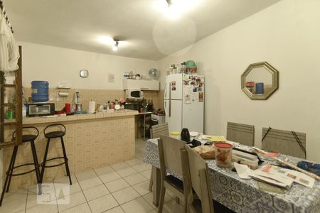 Casa à venda com 440m², 5 quartos e 8 vagasEdicula - cozinha
