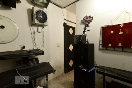 Casa à venda com 440m², 5 quartos e 8 vagasEdicula - quarto 5