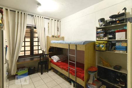 Casa à venda com 440m², 5 quartos e 8 vagasEdicula - quarto 6