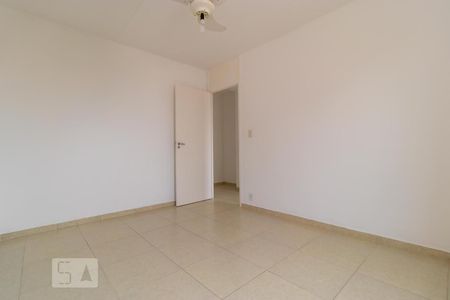 Apartamento à venda com 73m², 3 quartos e 1 vaga Apartamento à venda com 73m², 3 quartos e 1 vagaQuarto 02