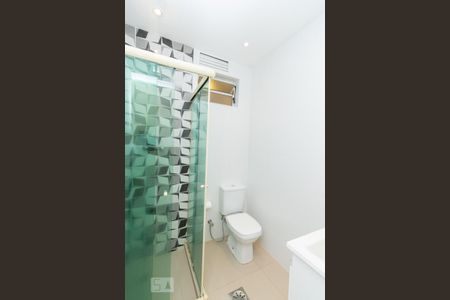 BANHEIRO SOCIAL de apartamento para alugar com 2 quartos, 85m² em Santa Rosa, Niterói