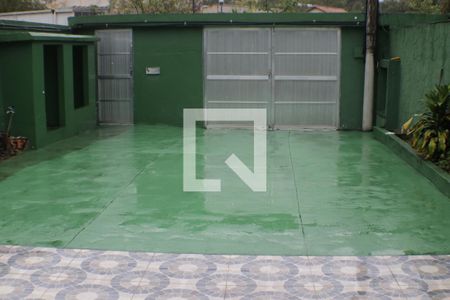 Casa à venda com 90m², 2 quartos e 5 vagasQuintal