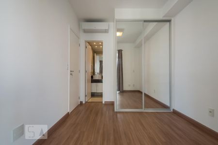 Suíte  de apartamento para alugar com 1 quarto, 49m² em Campo Belo, São Paulo