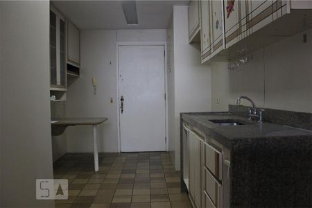 Apartamento para alugar com 92m², 2 quartos e 2 vagasCozinha