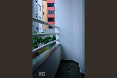 Sacada de apartamento para alugar com 2 quartos, 57m² em Chácara Agrindus, Taboão da Serra